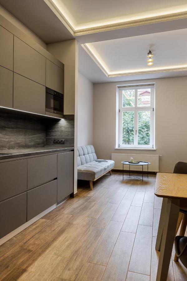 Inshiapartments On Kovzhuna Str Lviv Exterior photo